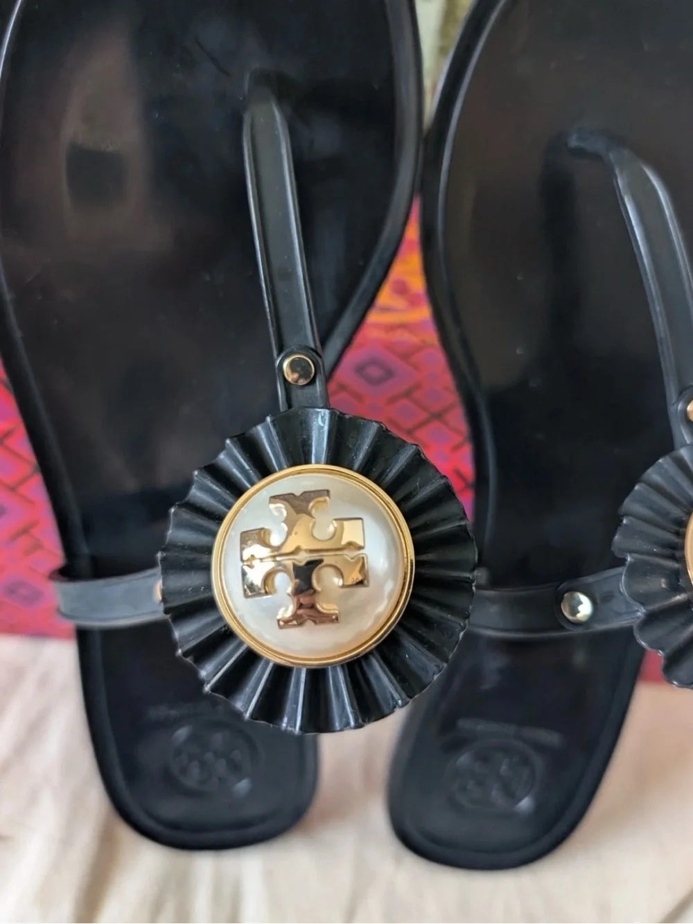 Tory Burch melody pearl Black Gold Jelly Sandals Thong Flip Flop 7